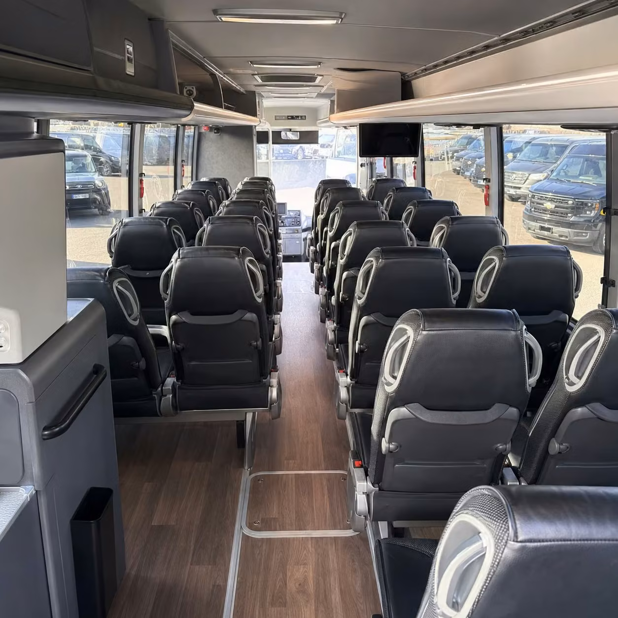 charter buses to the arizona museum of natural history in mesa
